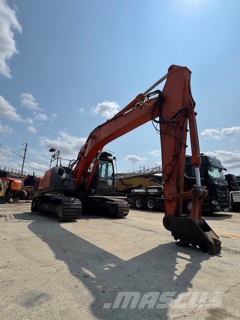Hitachi ZX 225 Rupsgraafmachines