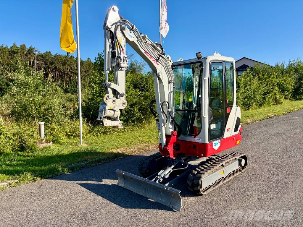 Takeuchi TB 225 Mini excavators < 7t (Mini diggers)