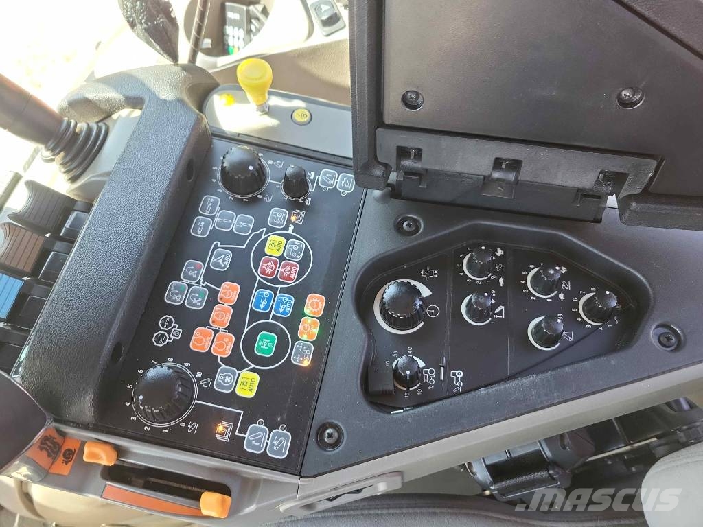 Case IH Optum 300 CVX Traktori