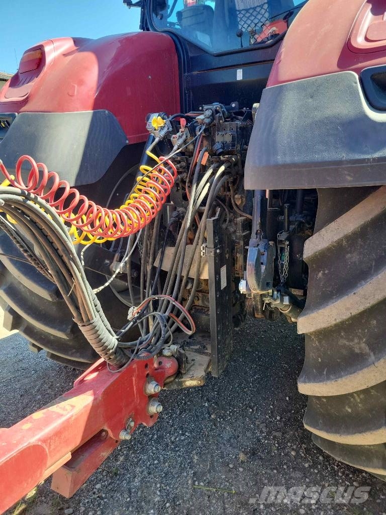 Case IH Optum 300 CVX Traktori