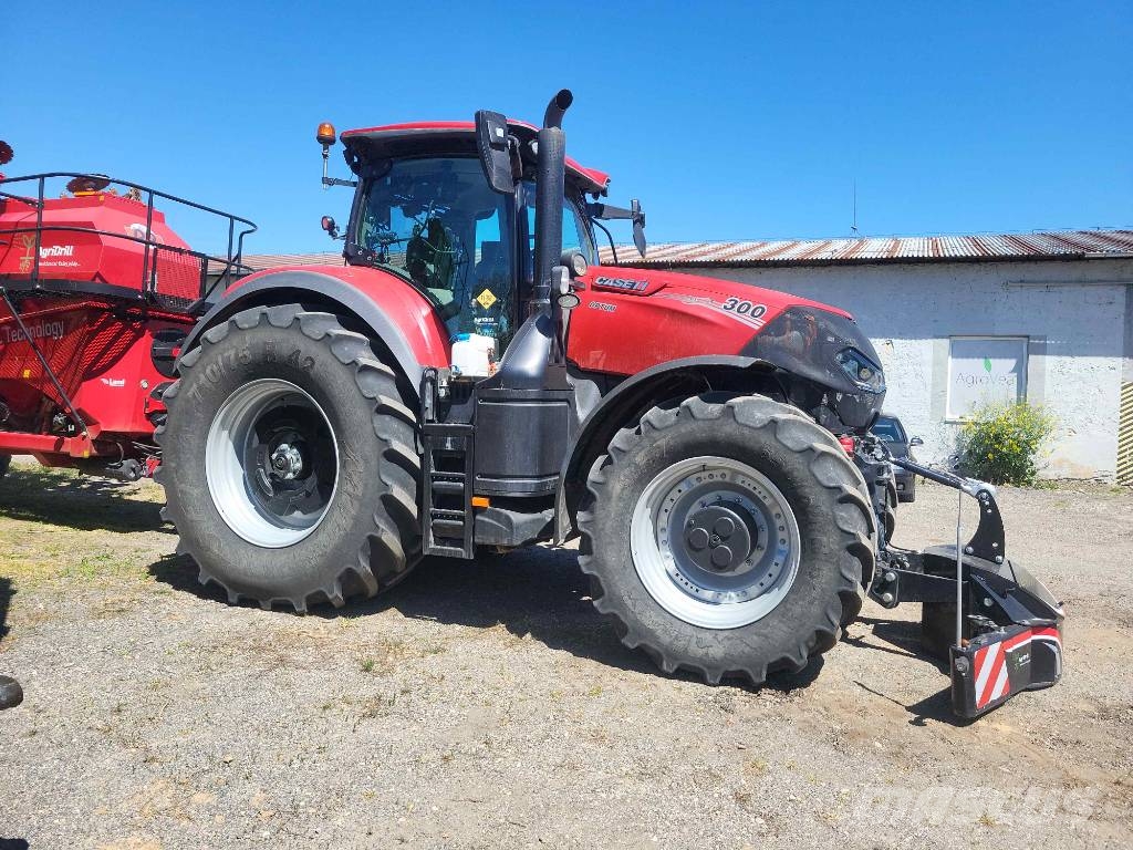Case IH Optum 300 CVX Traktori