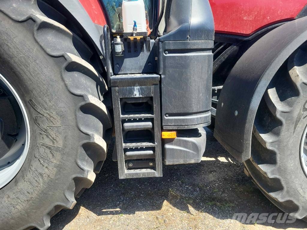 Case IH Optum 300 CVX Traktori