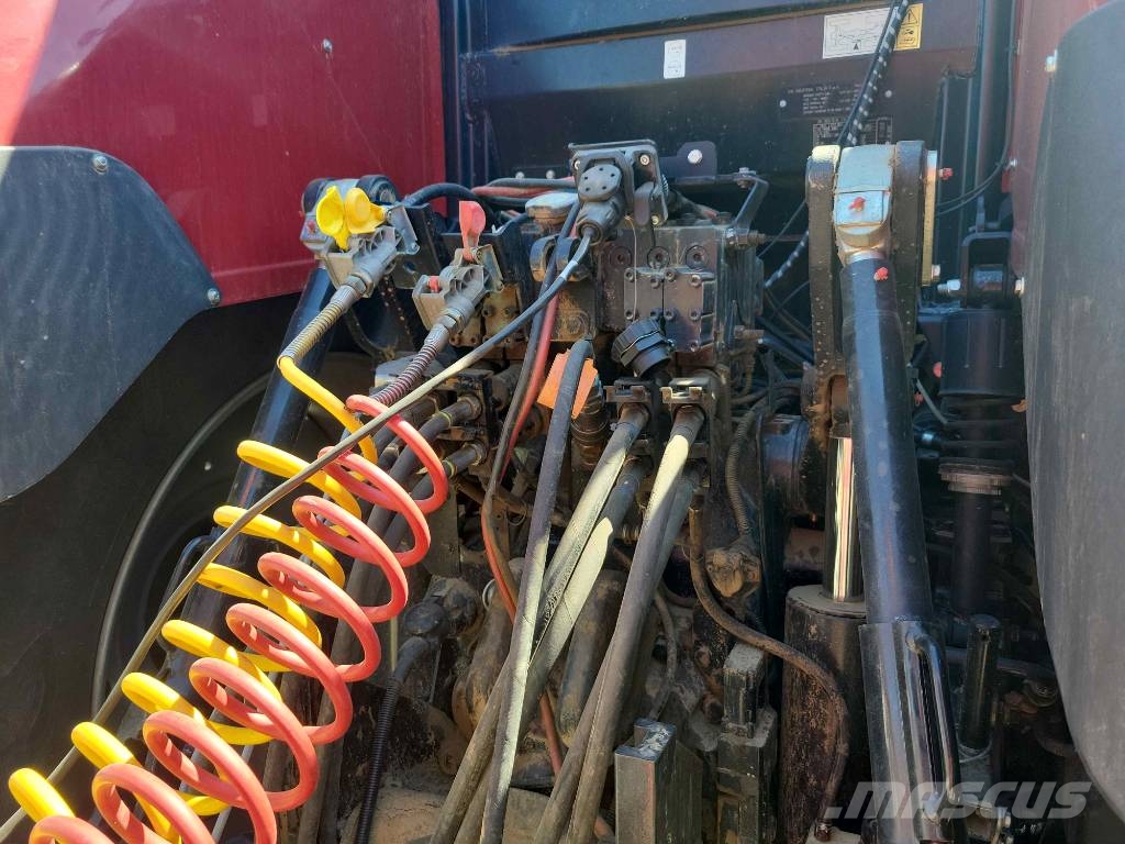 Case IH Optum 300 CVX Traktori