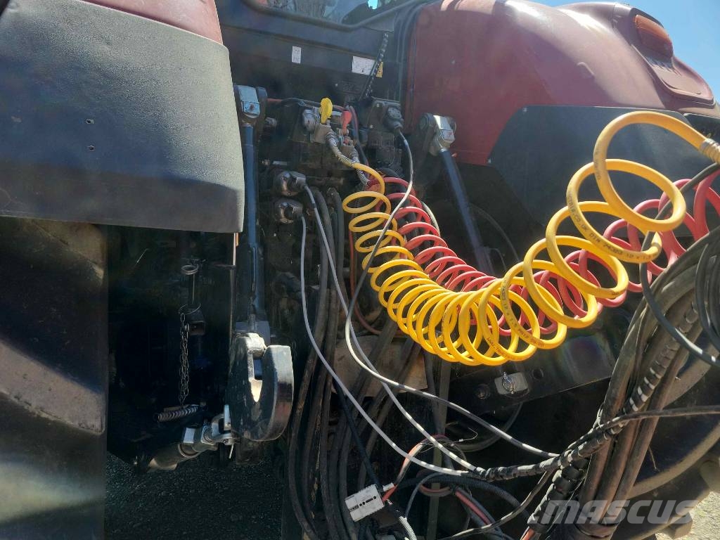 Case IH Optum 300 CVX Traktori