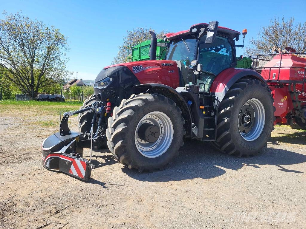 Case IH Optum 300 CVX Traktori