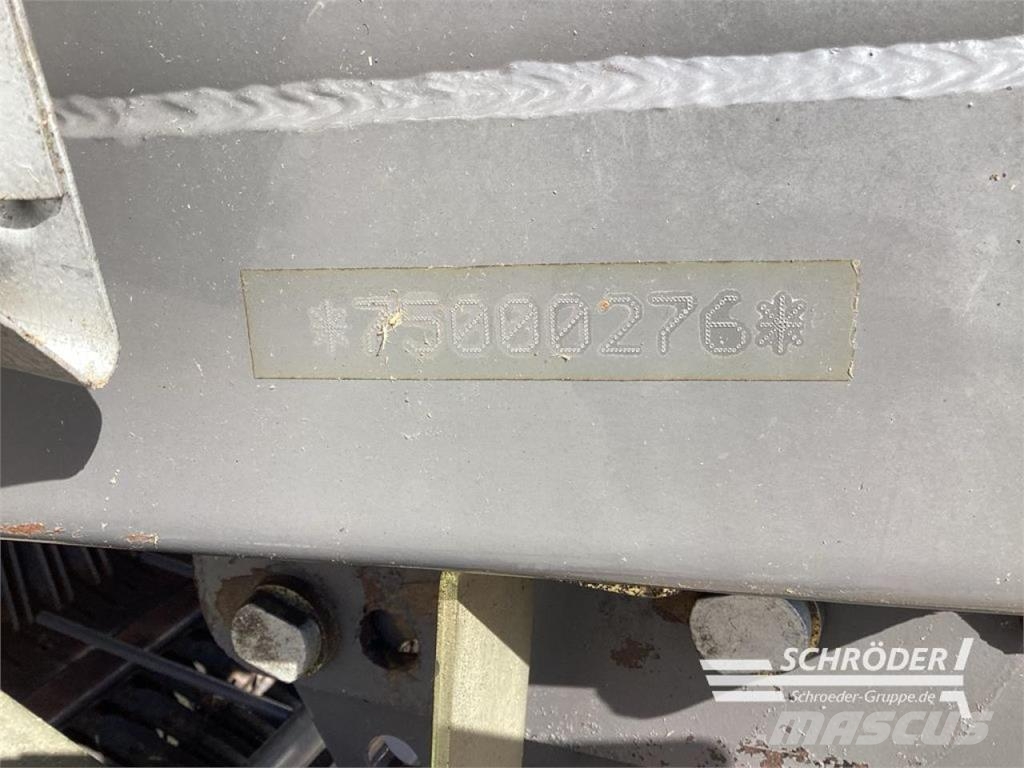 CAT 301.6 Wielgraafmachines