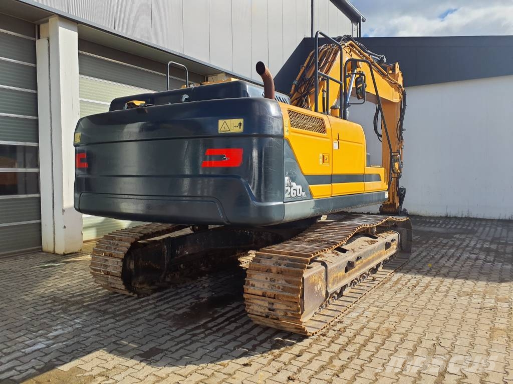 Hyundai HX260NL Гусеничні екскаватори