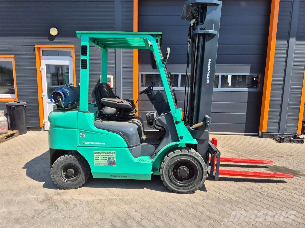 Mitsubishi FG 25NT Gázüzemű targoncák