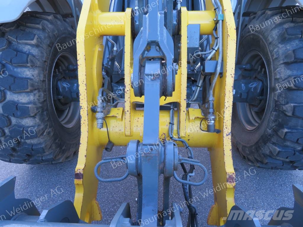 Kramer 8155 Kolesni nakladalci