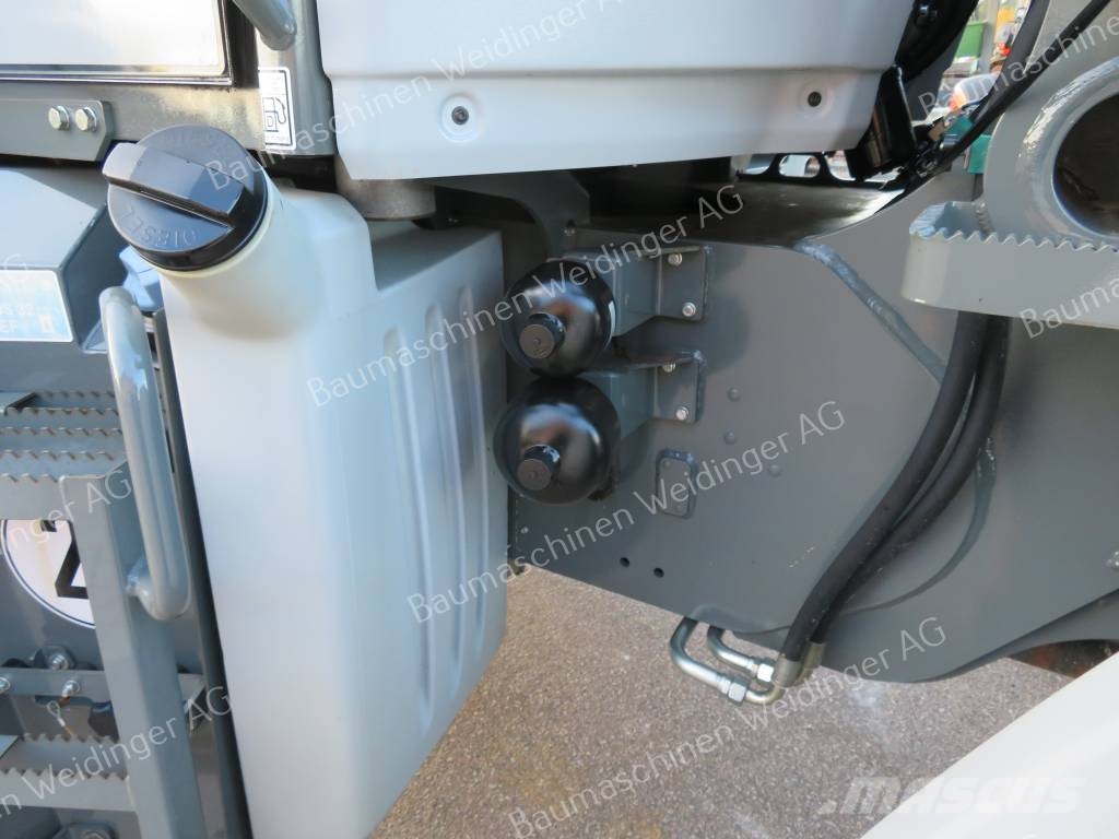 Kramer 8155 Kolesni nakladalci