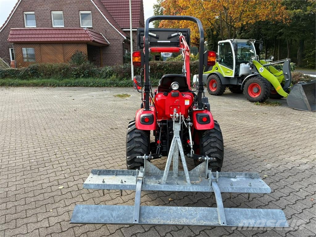 Kioti CX 2510 H-EU Traktory