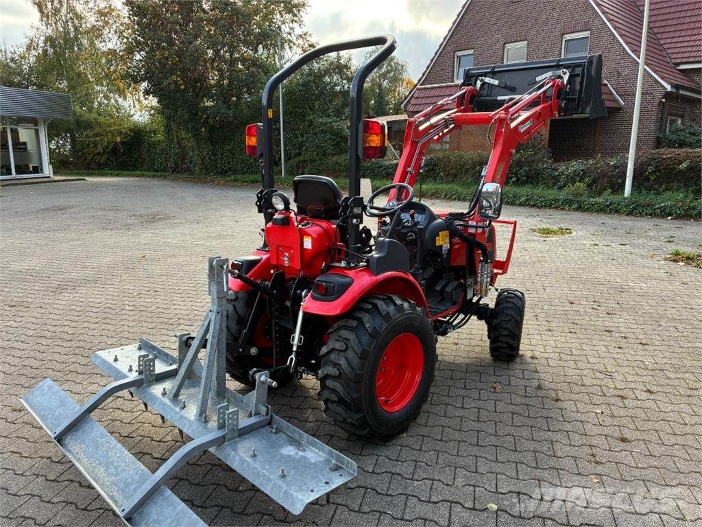 Kioti CX 2510 H-EU Traktory
