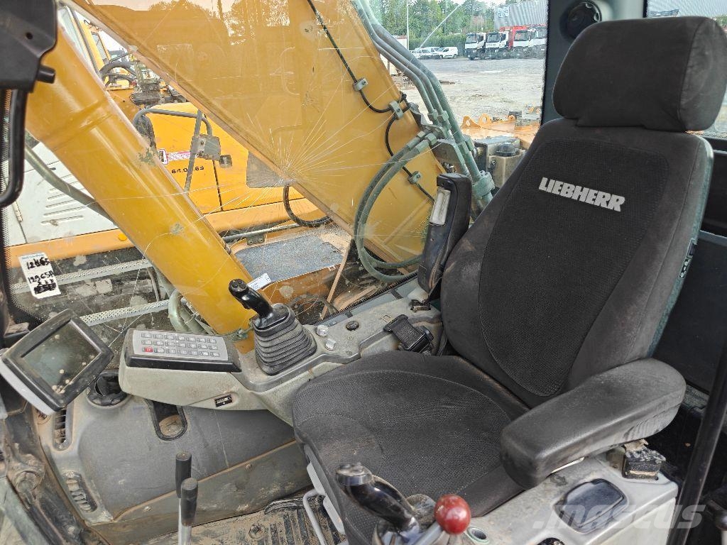 Liebherr R 926 Litronic Pelle sur chenilles