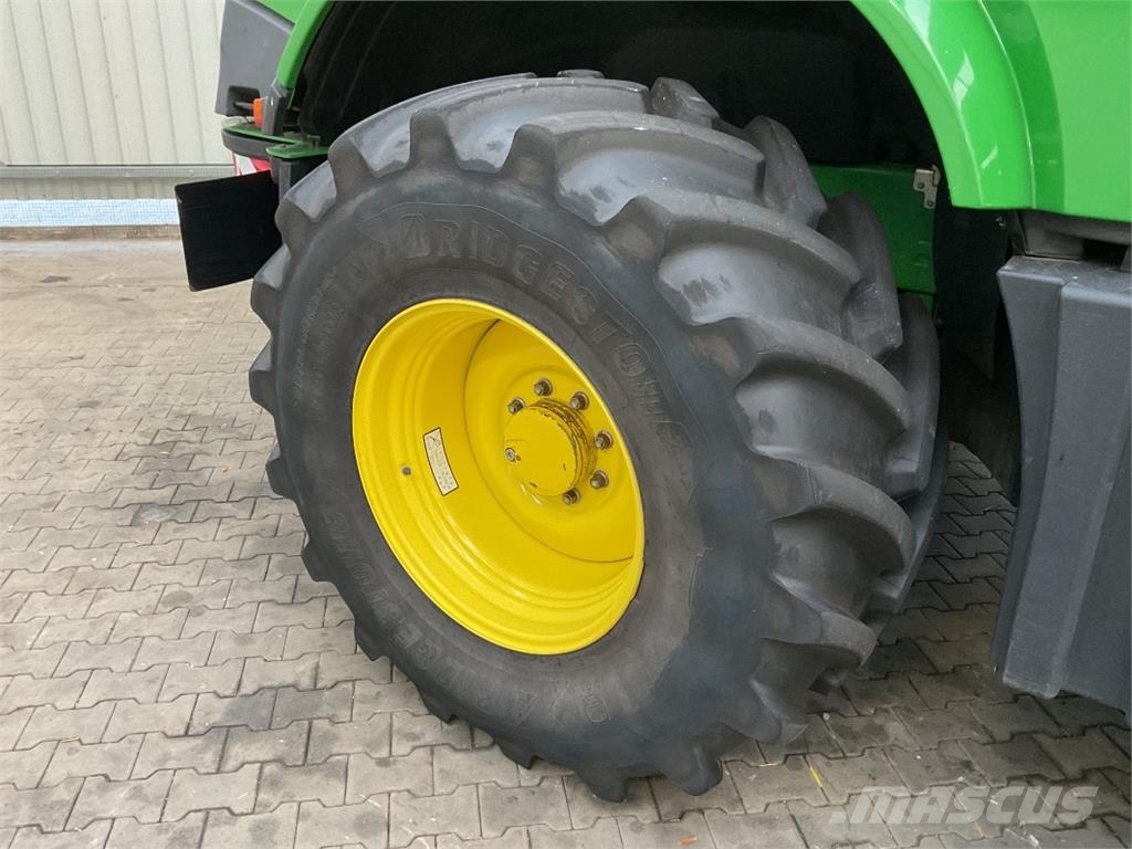John Deere 8800i Szecskázók