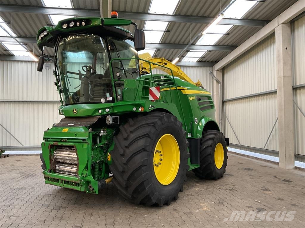 John Deere 8800i Szecskázók