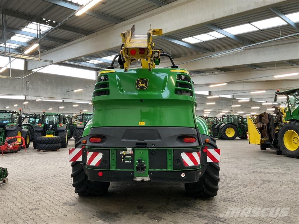 John Deere 8800i Szecskázók
