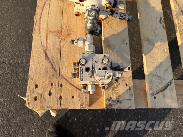 Liebherr R 900 B HYDRAULIC MOTOR FMF 032 Hydraulik