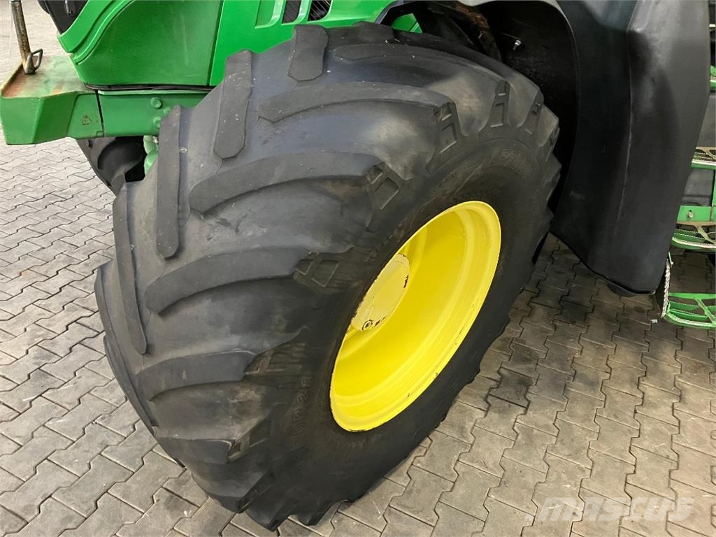 John Deere 6170R Trattori