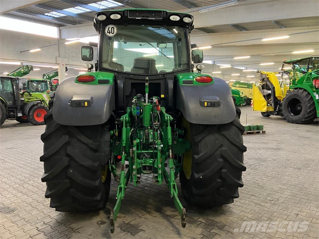 John Deere 6170R Trattori