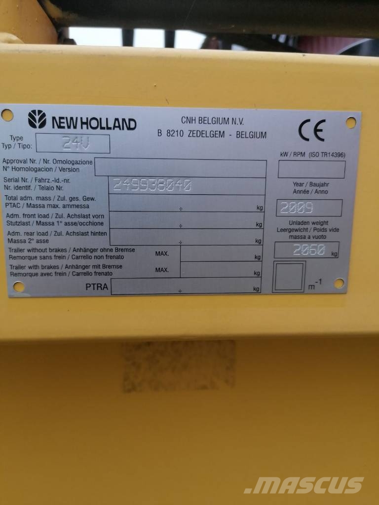 New Holland CX 8060 Kombinované zberacie stroje