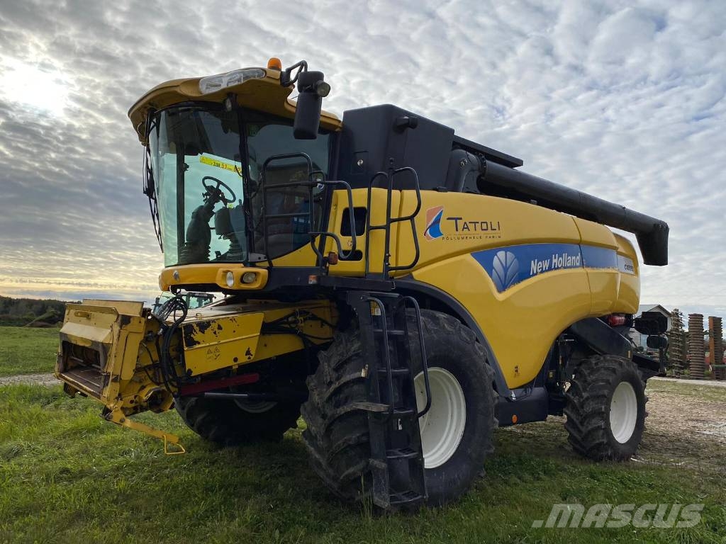 New Holland CX 8060 Kombinované zberacie stroje
