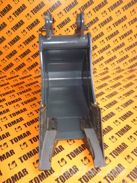 TOMAR Łyżka kopiąca 23 cm z zębami JCB 8014, 8015 Łyżki do koparek
