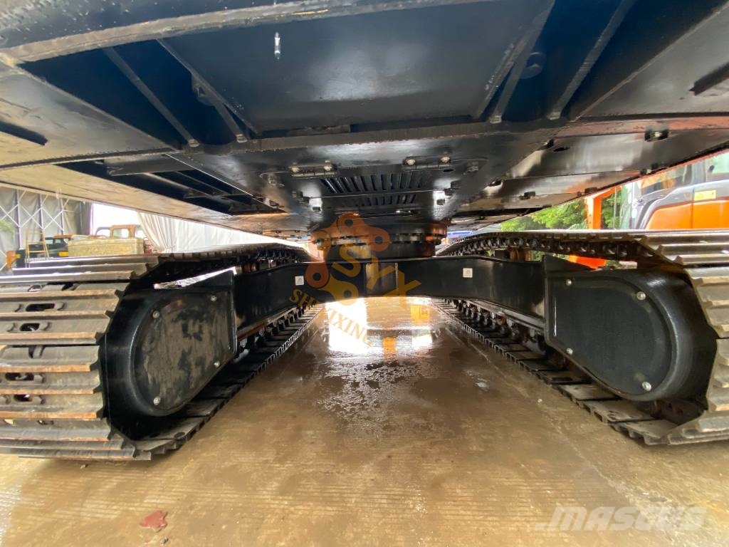 Hyundai Robex 305 LC-9 Crawler excavators