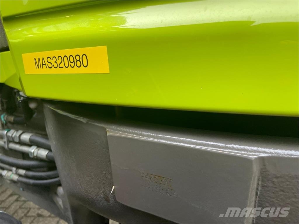 CLAAS Axion 830 트랙터