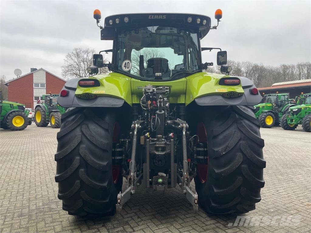 CLAAS Axion 830 트랙터