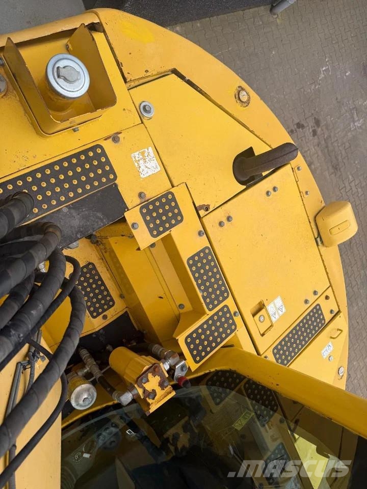 Komatsu PC138US-8 Εκσκαφείς με ερπύστριες