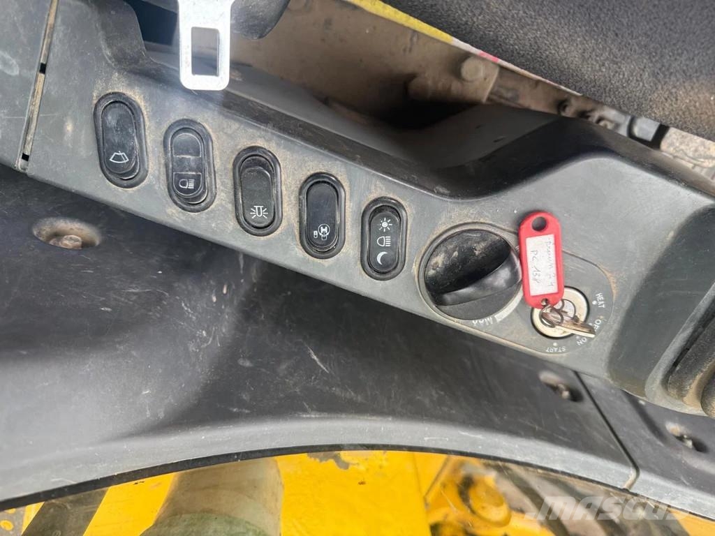 Komatsu PC138US-8 Εκσκαφείς με ερπύστριες