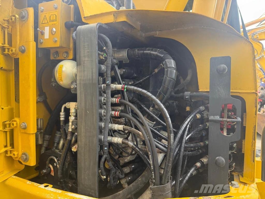 Komatsu PC138US-8 Εκσκαφείς με ερπύστριες