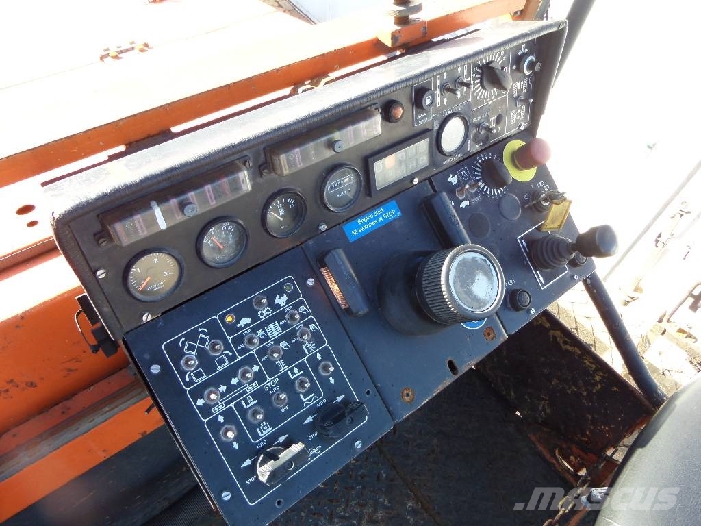 Dynapac F 30 CR Finisseur