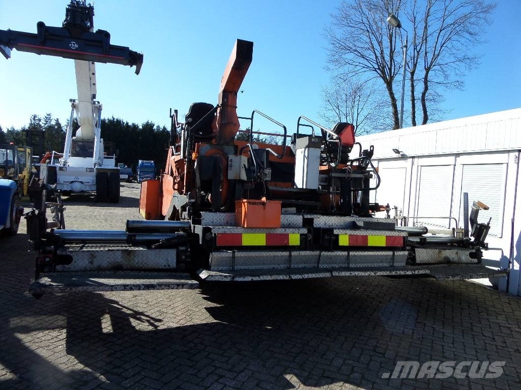 Dynapac F 30 CR Finisseur