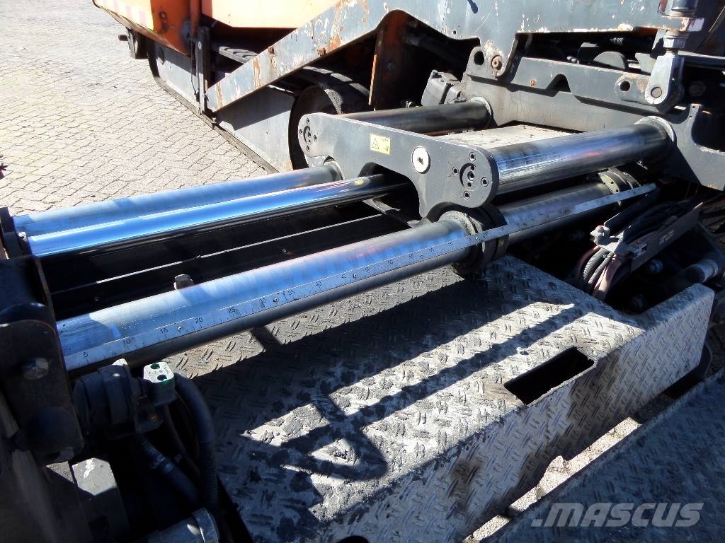 Dynapac F 30 CR Finisseur