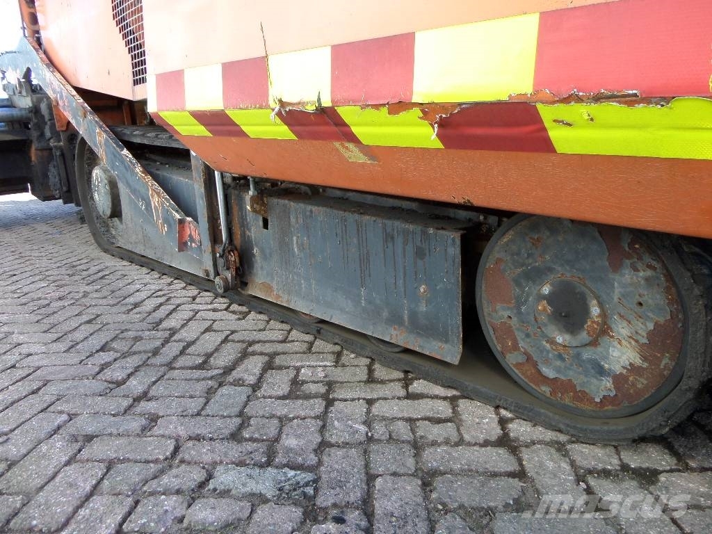 Dynapac F 30 CR Finisseur
