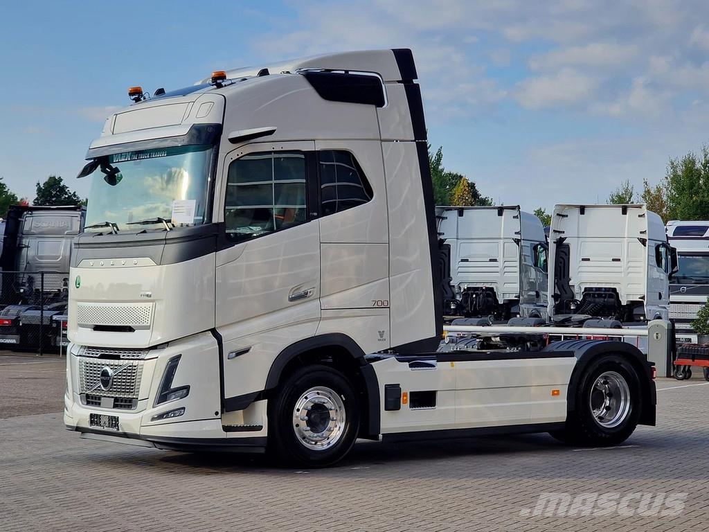 Volvo FH 16.700 Globetrotter 4x2 - NEW - Retarder - I pa Çekiciler