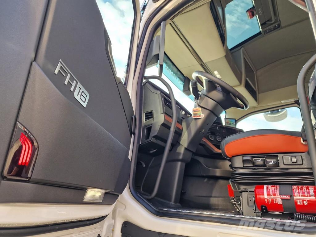 Volvo FH 16.700 Globetrotter 4x2 - NEW - Retarder - I pa Çekiciler