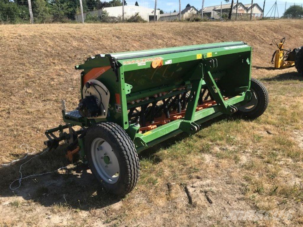 Amazone D9 3000 SPECIAL مثاقيب