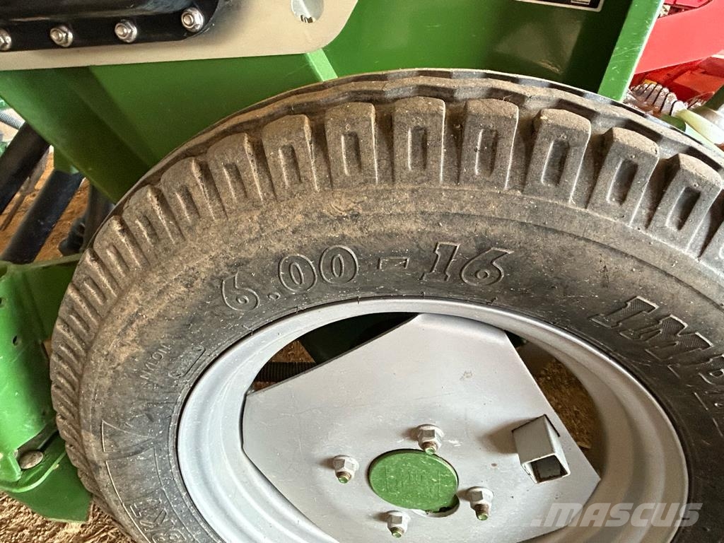 Amazone D9 3000 SPECIAL مثاقيب