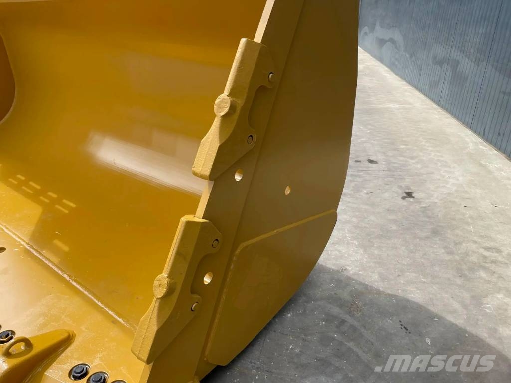 CAT 988K Bakken