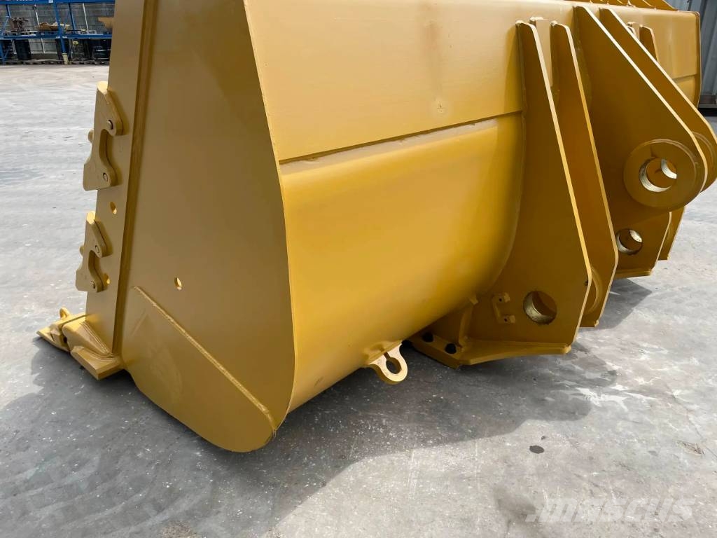 CAT 988K Bakken