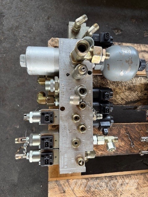 Liebherr Oil Pilot Valve SERIA C Hydraulik