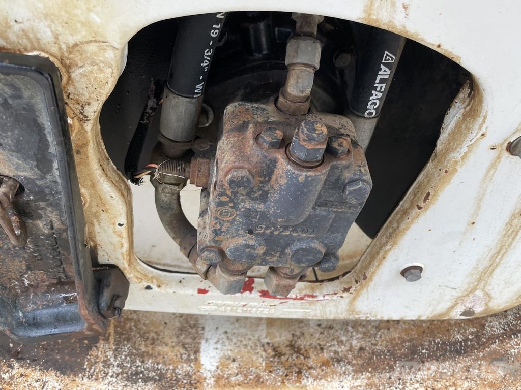 Dynapac CC524HF 雙輪滾壓機