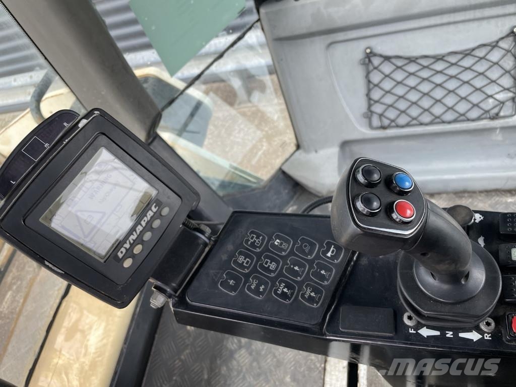 Dynapac CC524HF 雙輪滾壓機
