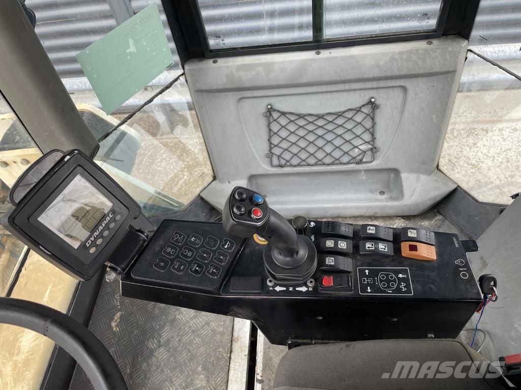 Dynapac CC524HF 雙輪滾壓機
