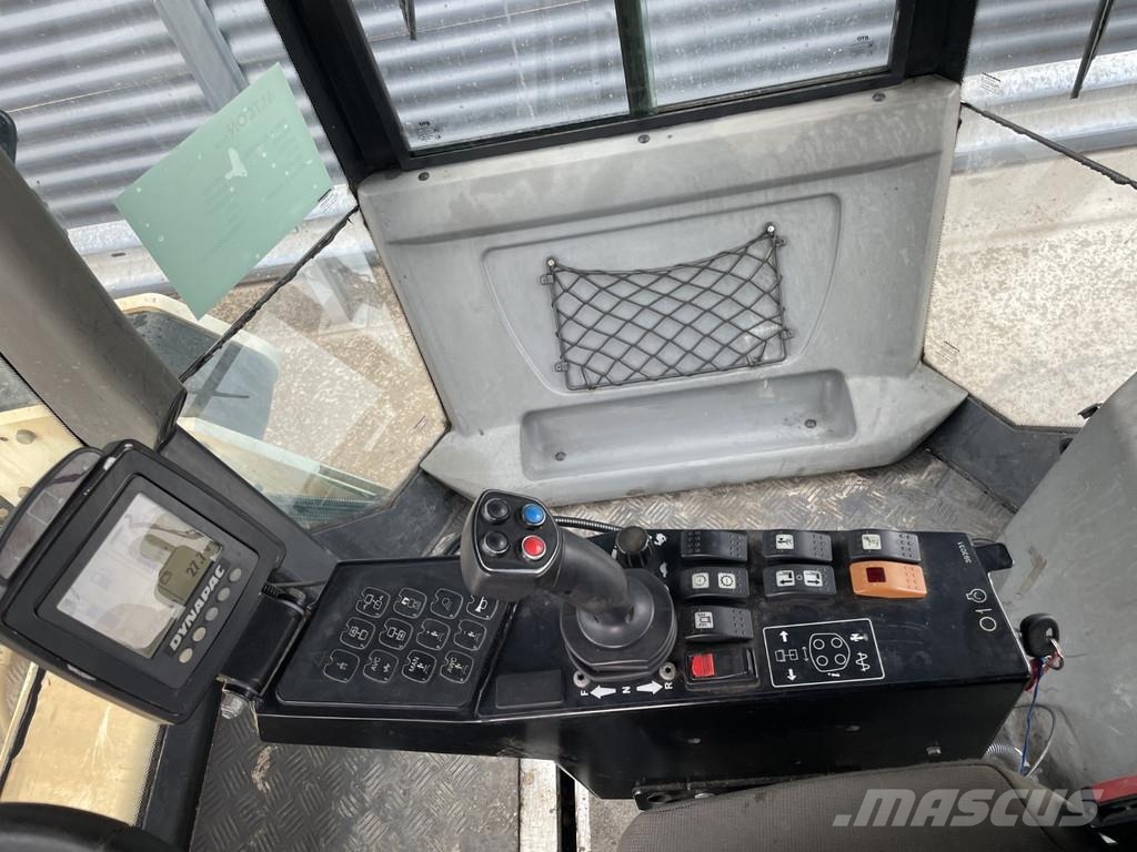 Dynapac CC524HF 雙輪滾壓機