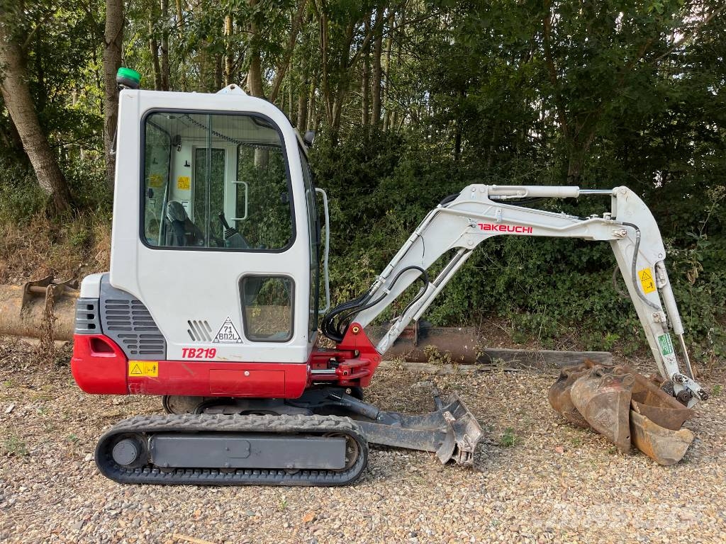 Takeuchi TB 219 Mini bageri <7t