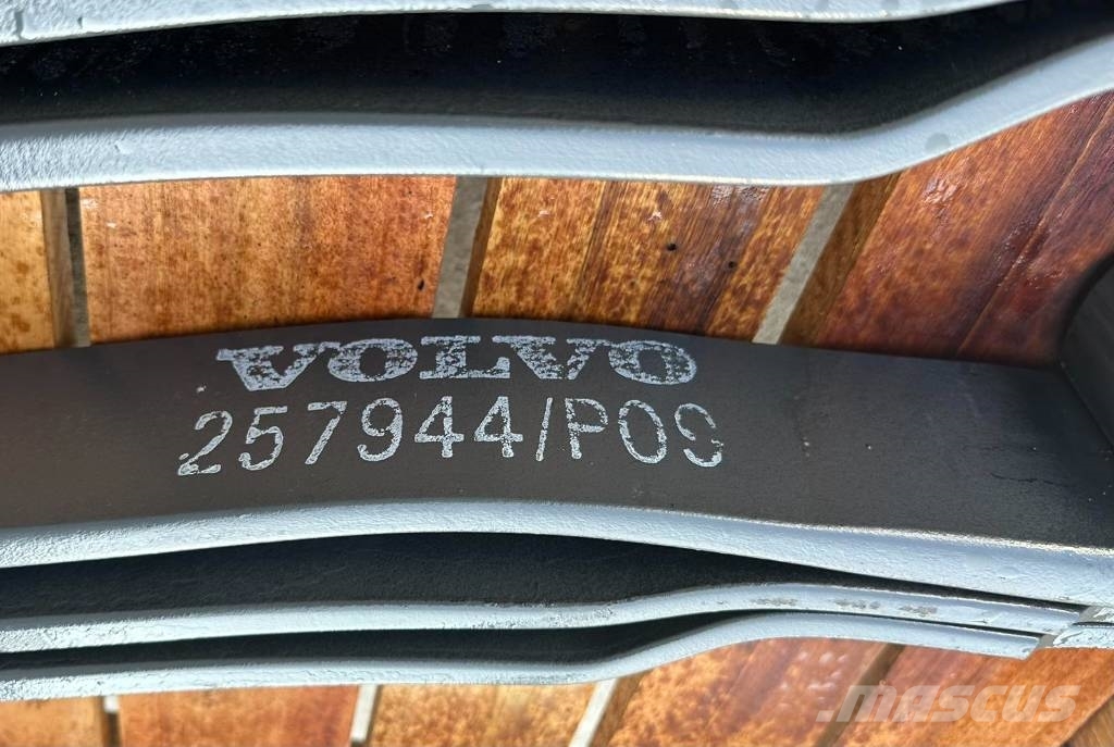 Volvo FRONT SPRING 257944 LKW-Achsen
