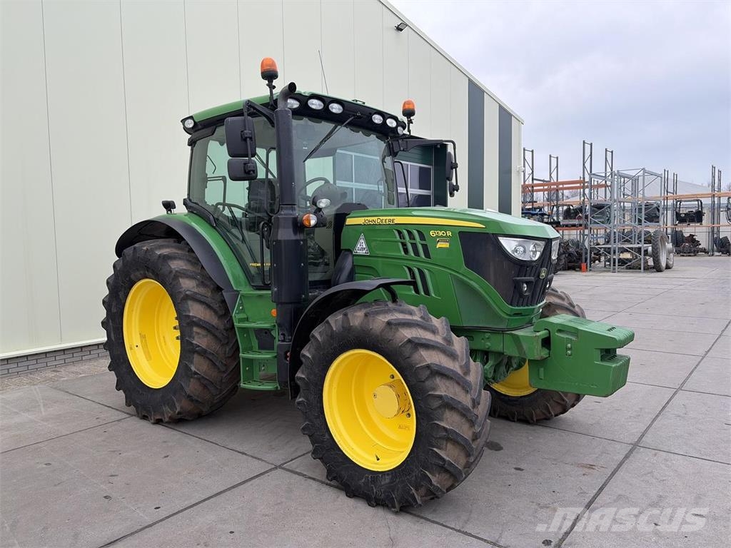 John Deere 6130R Premium AP 50K Tractoren